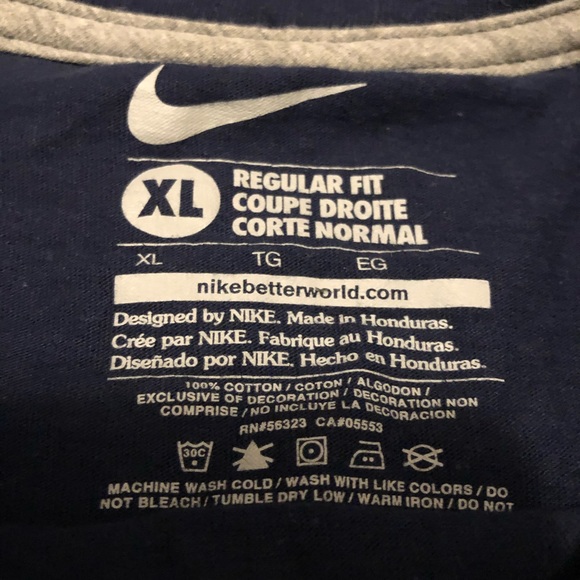 Sold Nike Dallas Cowboys T-Shirt - Picture 3 of 4
